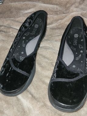 Bzees Black Velvet Slip-On Loafers